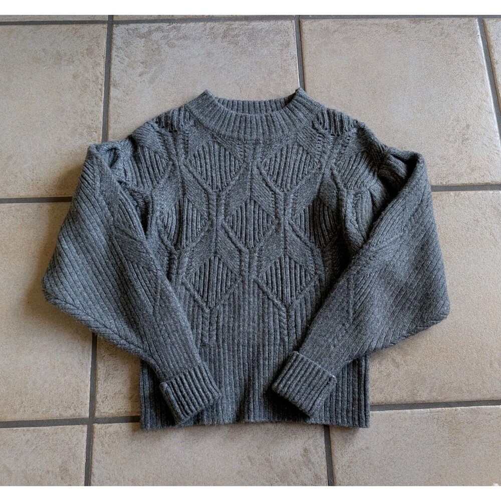 ASTR The Label Charcoal Gray Cable Knit Ribbed Crewneck Pullover Sweater XS